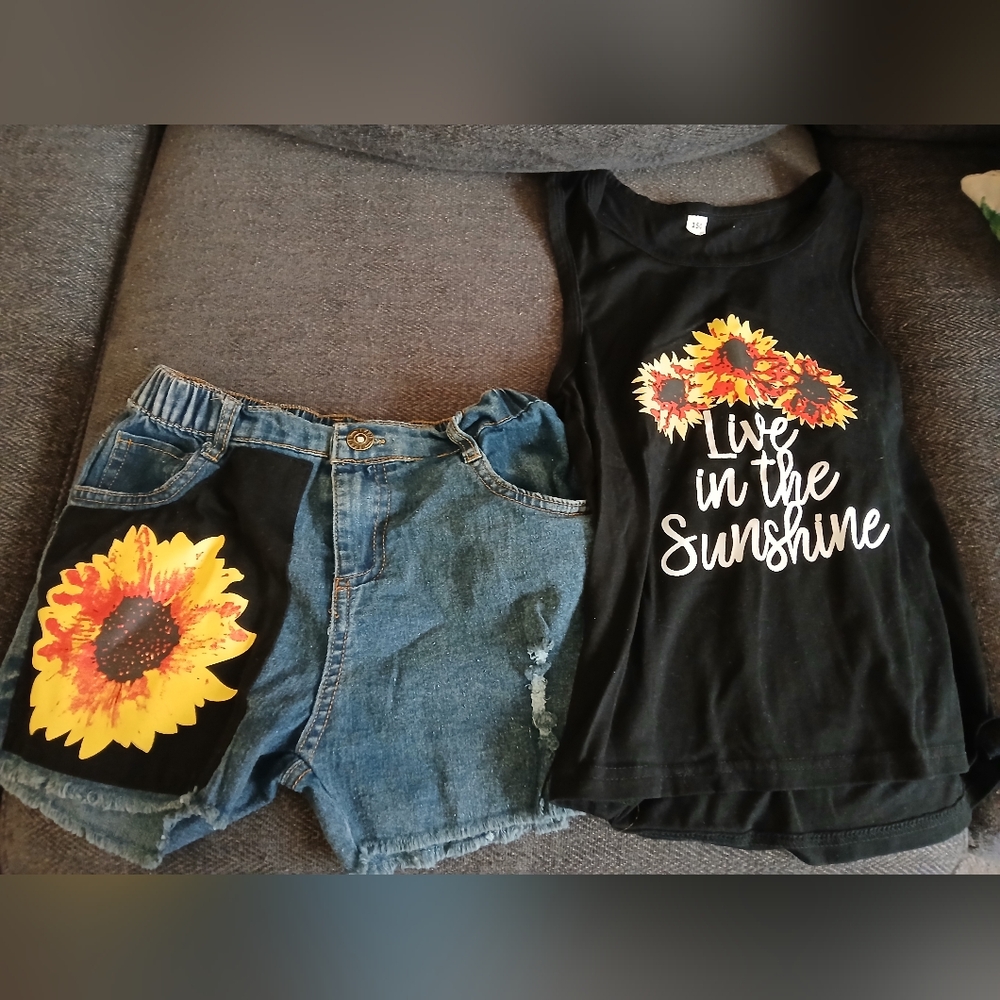 Girl's 2 Piece Sunflower Outfit